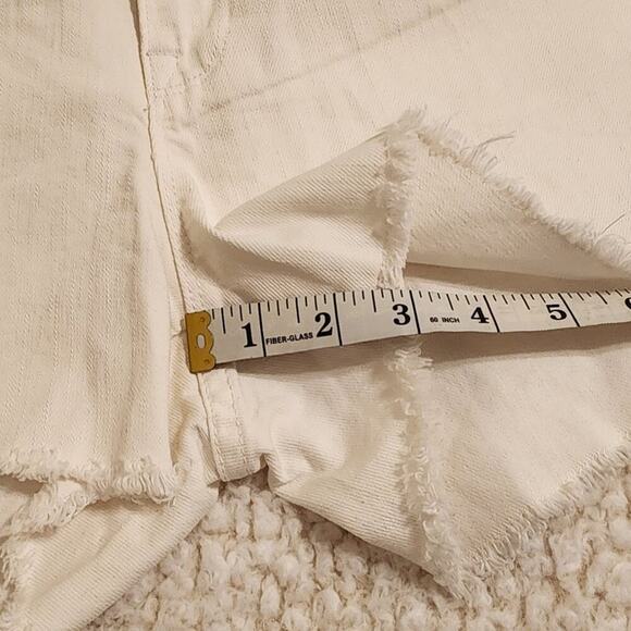 J crew raw hem slightly distressed white denim Jean shorts size 31 12 - Picture 4 of 10